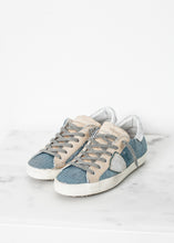 Load image into Gallery viewer, Metallic Sequin Low Top Sneaker
